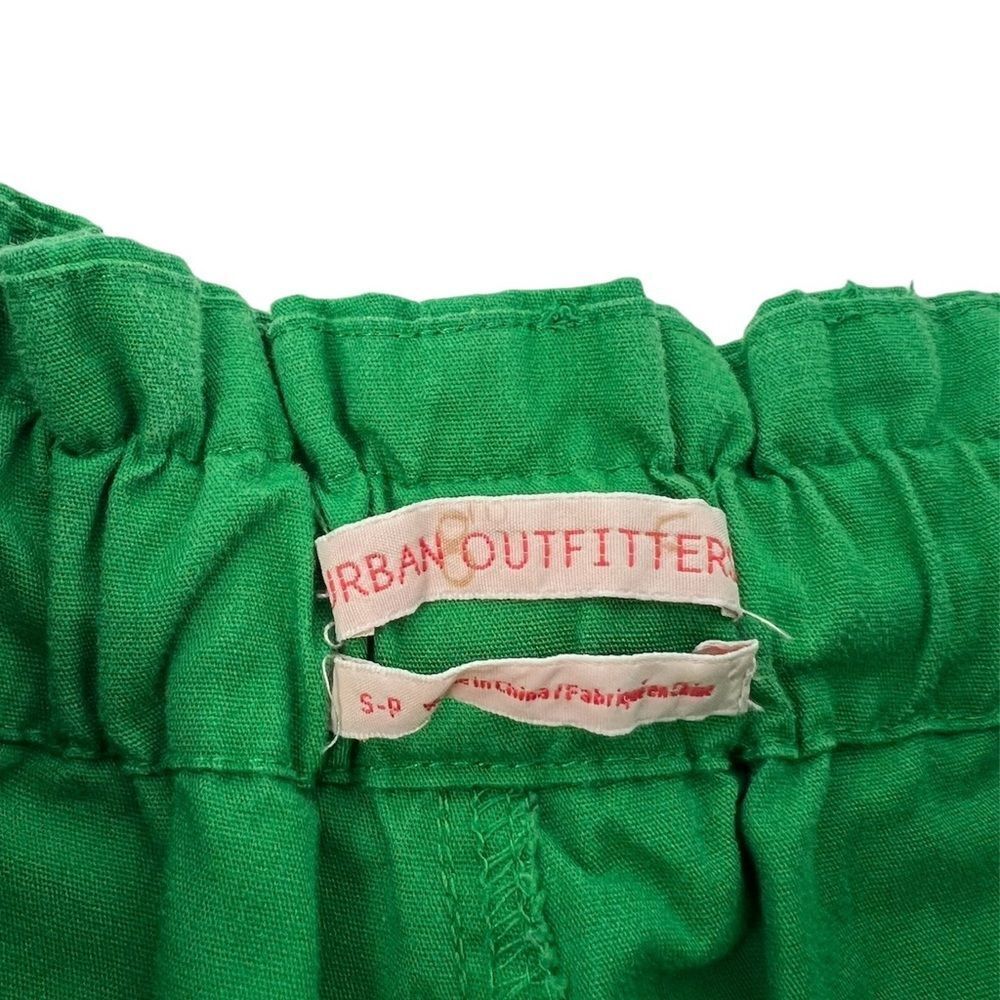 Urban Outfitters Kelly Green Paper Bag Shorts Elastic Waist Size Small - Picture 3 of 9
